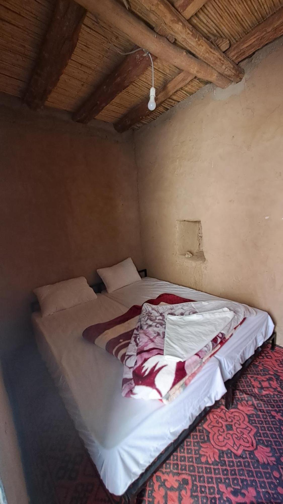 La Petite Maison Du Lac Iriki Foum Zguid Exterior foto